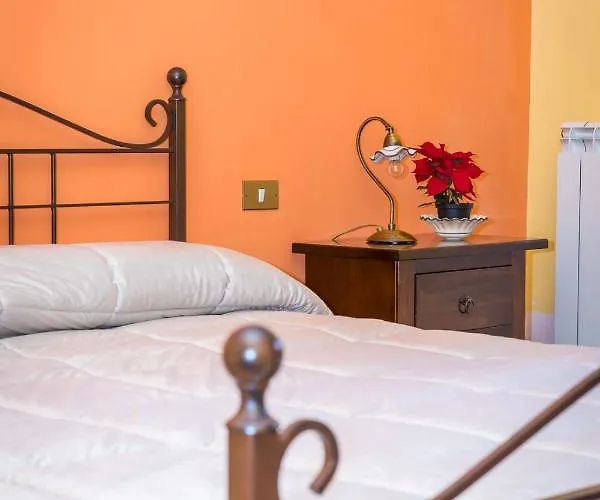 לינה וארוחת בוקר Casa Alegria מוראנו קלאברו